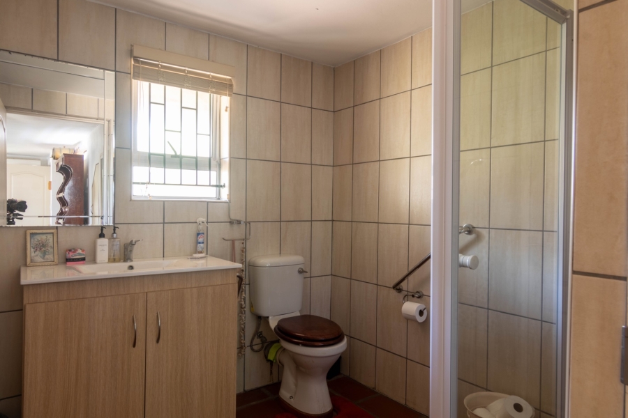 5 Bedroom Property for Sale in Laaiplek Western Cape